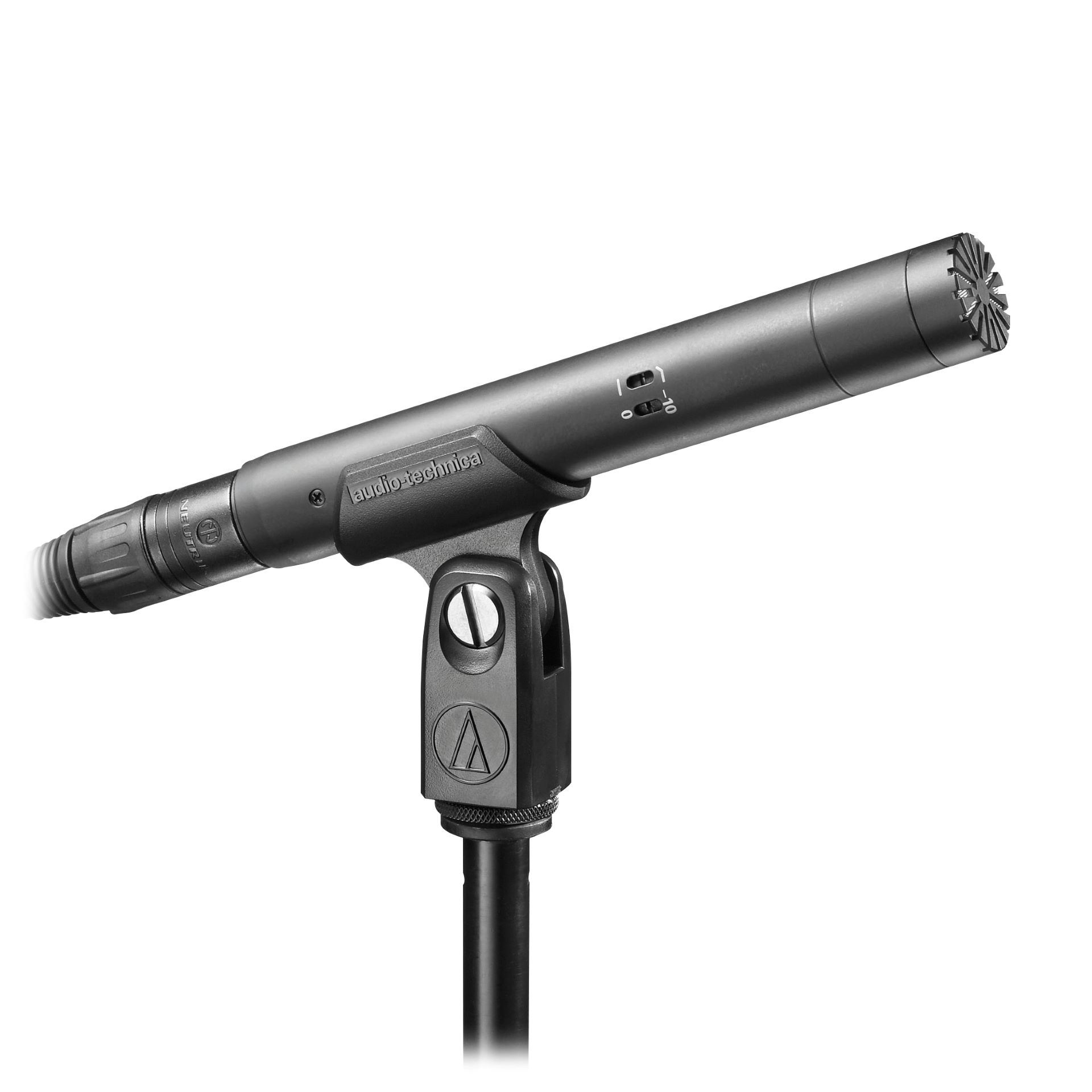 Audio-Technica AT4022 – pojemnościowy mikrofon instrumentalny o szerokim paśmie i wyjątkowej precyzji